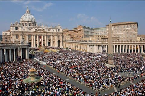 Musées du Vatican, Saint-Pierre avec Dôme en ascenseur