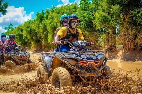 Aventura de quadriciclo e buggy por Punta Cana com visitas exclusivas