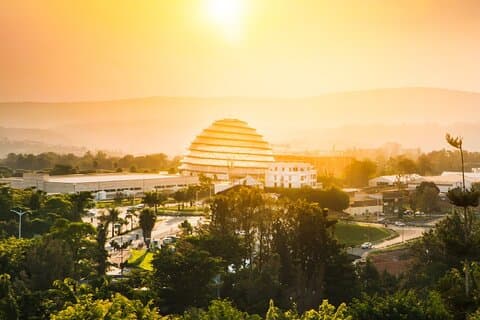 Kigali Nächte Kulinarik und Stadtabenteuer