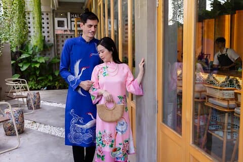 Vietnamese Ao Dai Photoshoot at Iconic Landmarks in Ho Chi Minh