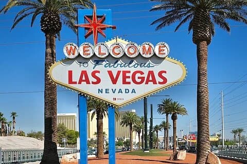 Almuerzo privado en Jeep Tours Vegas Sign, Fremont Street, Red Rock Sign