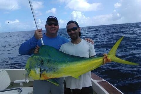Privat 6 timers fiskecharter i Nassau