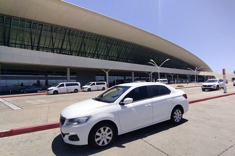 Private Transfer Montevideo Airport to Hotel O Hotel - Aero