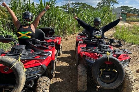 Aventura en todoterreno, tirolesa y a caballo en Montego Bay