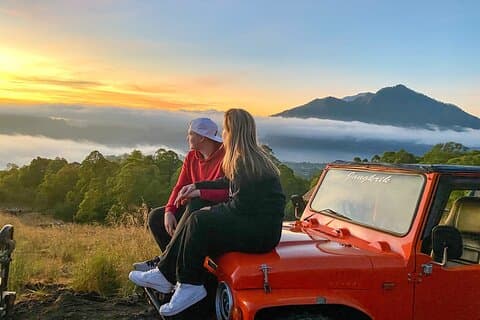Mount Batur Jeep Sonnenaufgang, heiße Quelle und versteckter Wasserfall