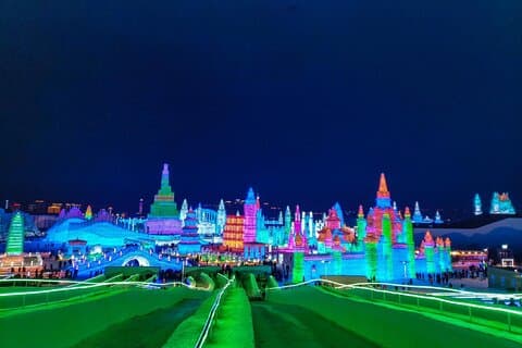 ハルビンプライベートアイス&スノーテーマ終日ツアー