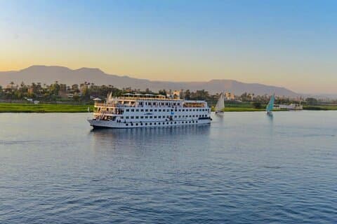 Crociera di 5 giorni sul Nilo da Luxor ad Assuan con mongolfiera, Abu Simbel