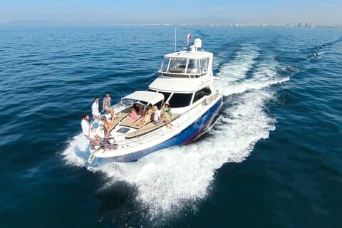 Puerto Vallarta : Privé luxe jachtcharter met bemanning