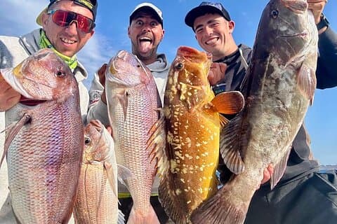 Passeio com pesca de fundo médio ou com vara.