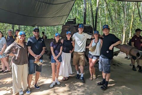 Cu Chi Tunnels Halvdag uden frokost max 10 personer - World Travel