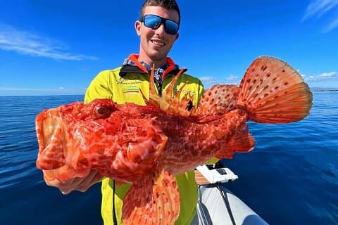 Passeio com pesca de fundo médio ou pesca com vara
