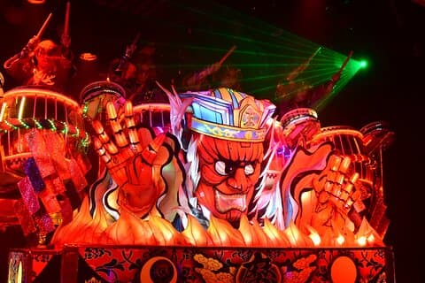 Watch Samurai Themed Entertainment Show in Shinjuku