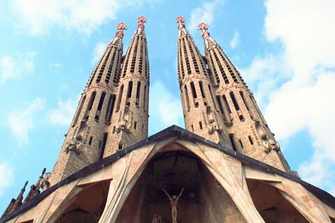 Sagrada Familia: Führung durch das Innere. Überspringen Sie die Warteschlange!