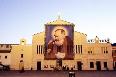Private Tour from Rome: Padre Pio and St. Michael's Cave
