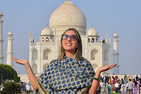 De Delhi: excursion d'une journée au lever du soleil du Taj Mahal et du fort d'Agra en voiture.