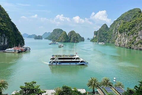 Premium Halong Bay Day Cruise: 5-Star, Kayak & Cave Exploration