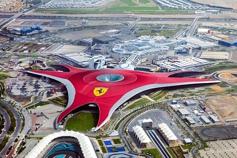 Tour de Abu Dabi con entradas al mundo Ferrari