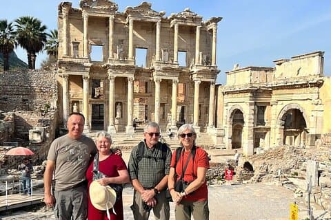 FÖR KRYSSARE: Kusadasi Port Private Efesus & Sirince Village Tour