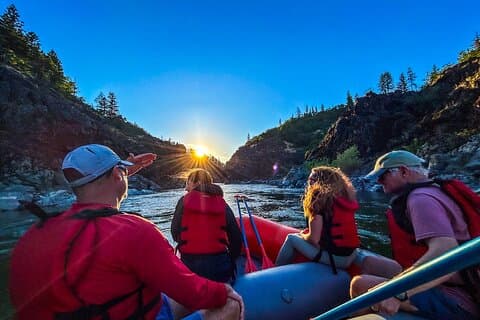 Rogue River Golden Hour Avond Float Trip