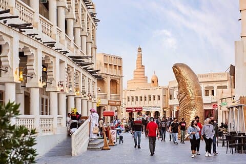 Doha in one day: Sightseeing Tour with Gondola Ride and Full Meal