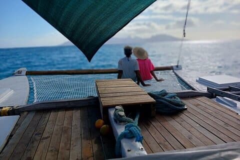 Privater Sonnenuntergangsausflug zur Segellagune von Tahiti