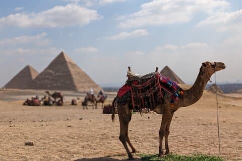 Dagstur i Giza Pyramider Memphis by Dahshur og Saqqara Pyramider