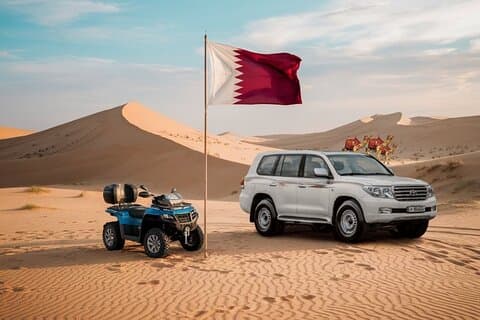 Doha Desert Quad Bike aventura en grupo, y conducción de dunas de arena