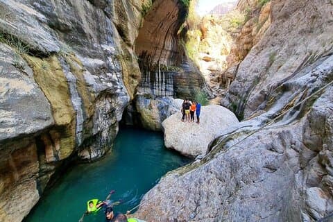 Sinkhole, Fins & Wadi Tiwi Explorer: Schwimmen, Wandern & Panoramablick