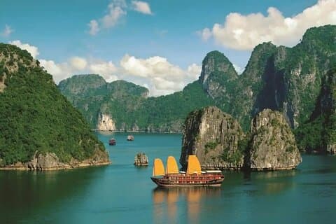 2 días 1 noche Aventura en la bahía de Lan Ha en crucero desde Halong
