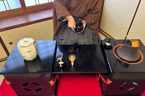 Kyoto :Tea Ceremony in 150 Years Townhouse with Tables and Chairs