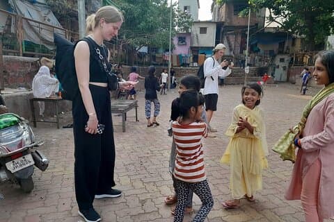 Mumbai Slum Tour – Ein Einblick in Dharavi Slum mit Ortskundiger Reiseleiter