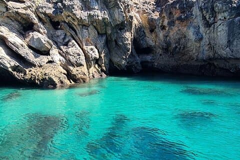 Tour a las cuevas de Cabo