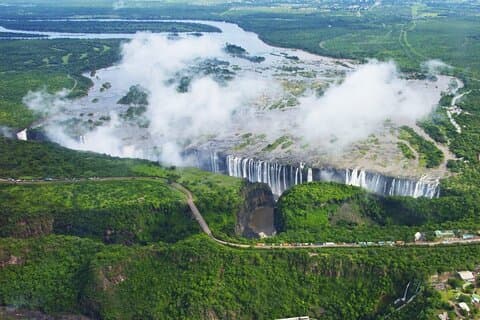 5 Day - Classic Victoria Falls & Chobe National Park Safari Tour