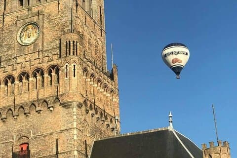 Hot Air Ballooning over Brügge sentrum