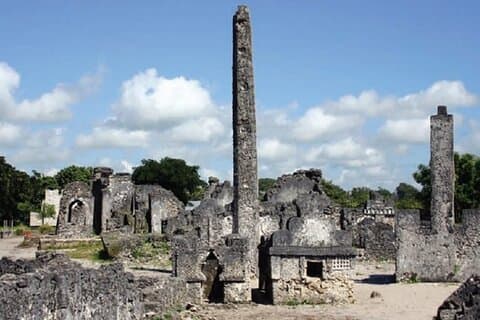 Bagamoyo eventyr, historisk tur