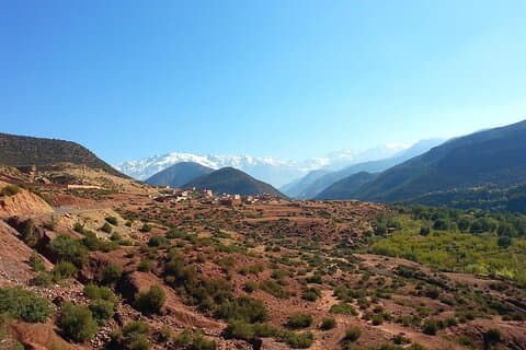 Atlasgebirge und Agafay Wüstentour mit Quad- und Kamelfahrten
