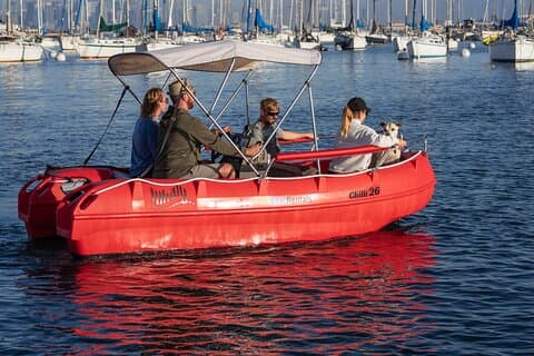 Elbådeudlejning i San Diego Bay. Familievenlig sejlads