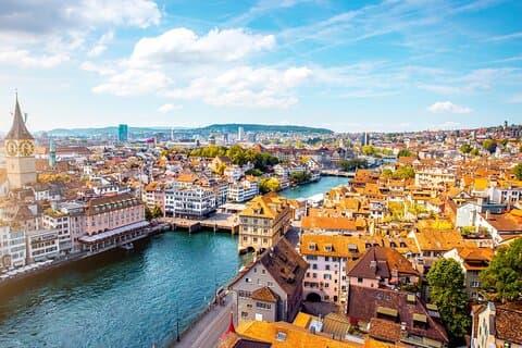 Private transfer from Bern to Zurich, 2h Stop in Solothurn