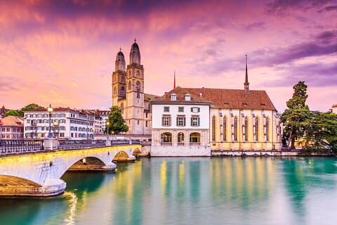 Private transfer from Lugano to Zurich with 2h Sightseeing stop
