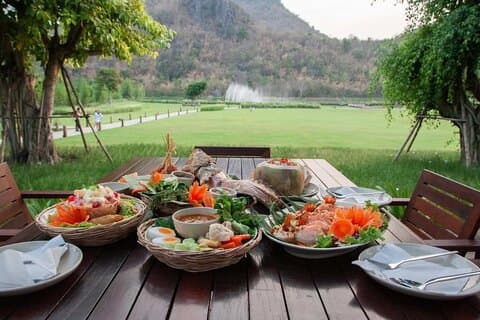 Excursão de um dia em Kanchanaburi saindo de Bangkok Safari Park River Thailand