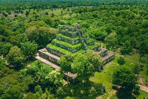 Excursão privada à cidade de Koh Ker - Templo Beng Melae 120 km