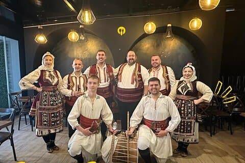 Soirée balkanique traditionnelle au restaurant Gardenia Skopje