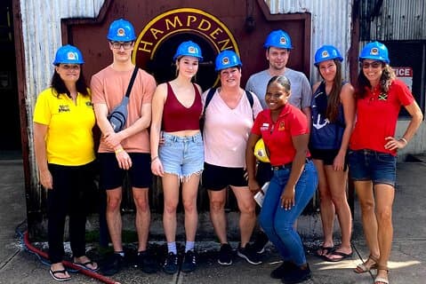 Hampden Rum Factory Tour com um guia francês
