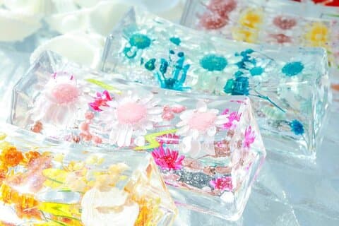 Gør Herbarium chopstick hviler med tørrede blomster i Tokyo