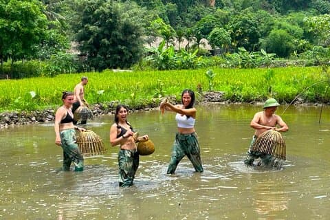 Journey Off the Beaten Paths: Ninh Binh gemas ocultas en moto