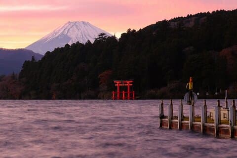NEU Tokio : Fuji & Hakone 6 - Spot Tour (Rückfahrt mit Kugelzug)