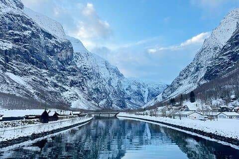 6tägige Tour Oslo-Ålesund-Geiranger-Flåm-Hardanger-Bergen