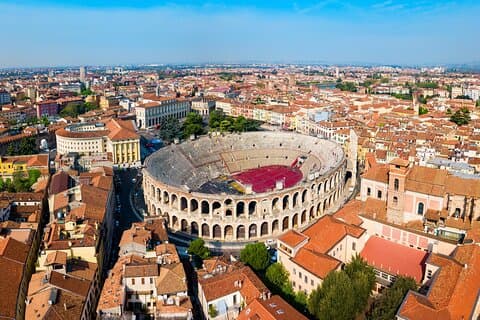 Privater Transfer von Zürich nach Verona, 2h Halt in Sirmione