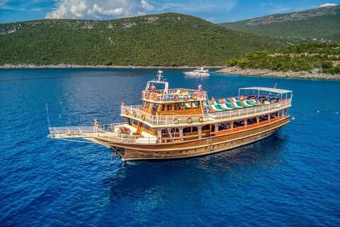 Full-Day Boka Bay Cruise Tour from Budva with Guide