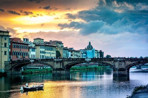 VIP Florence Private Sunset Boat Tour med Prosecco